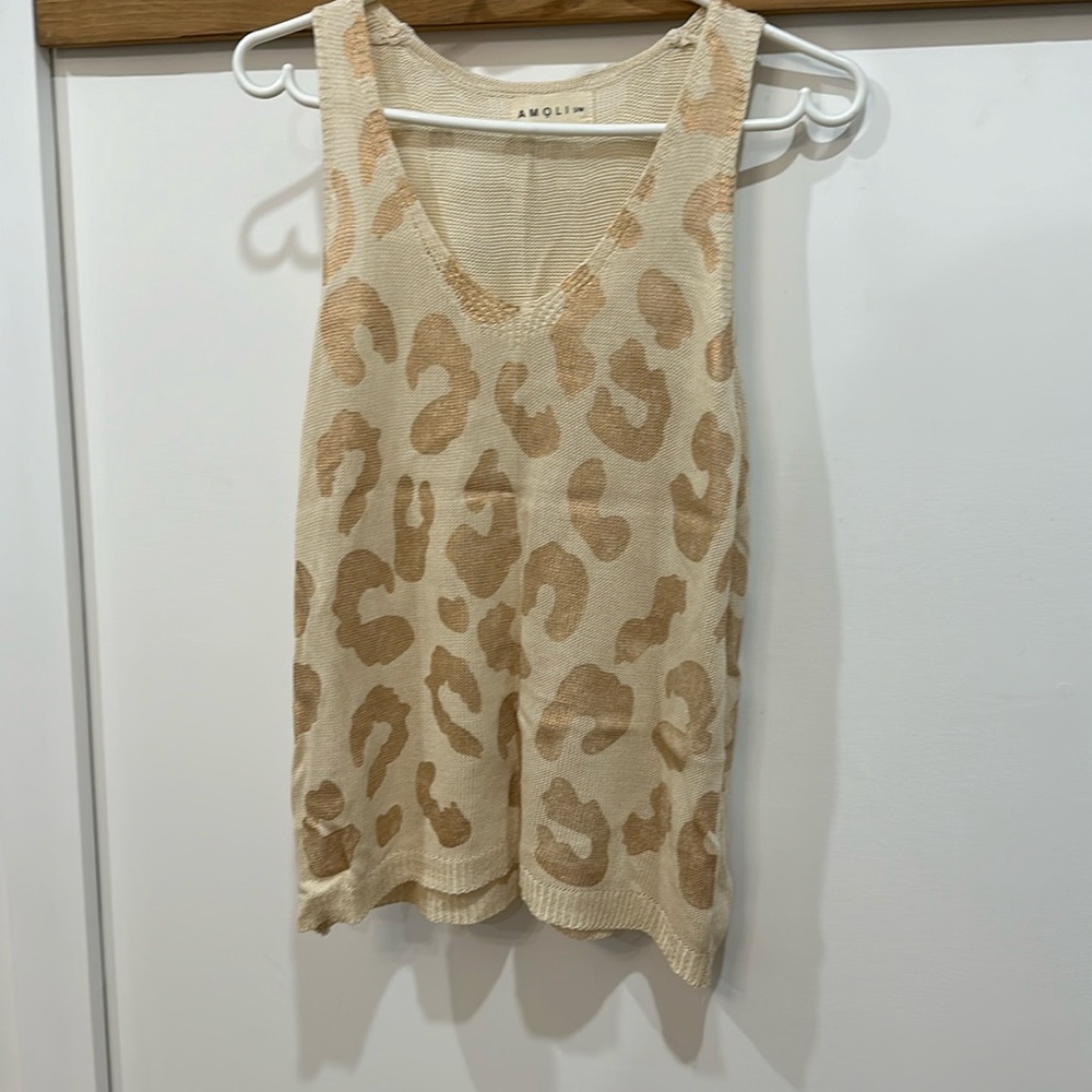 Cream and bronze animal print knit V-neck tank